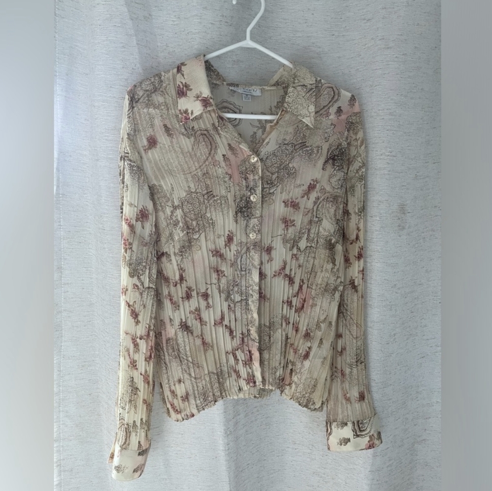 Concepts Accordion Paisley Long Sleeve Blouse
